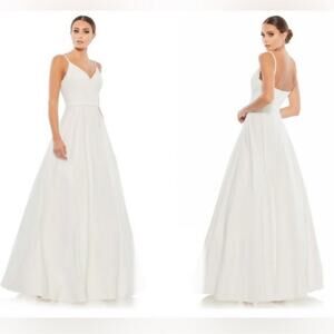 Mac Duggal 48855 Size 8 Classic A Line V Neck Ballgown Dress White Pockets